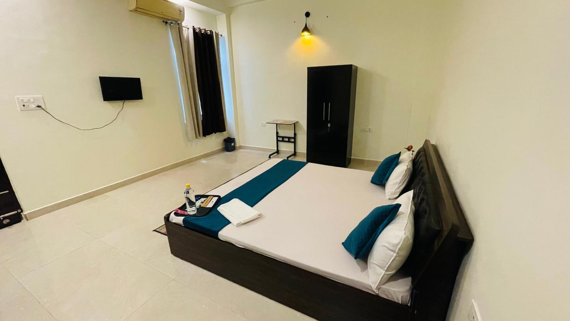 Atulyam Stays Sushant Golf City Lakhnaú Exteriér fotografie