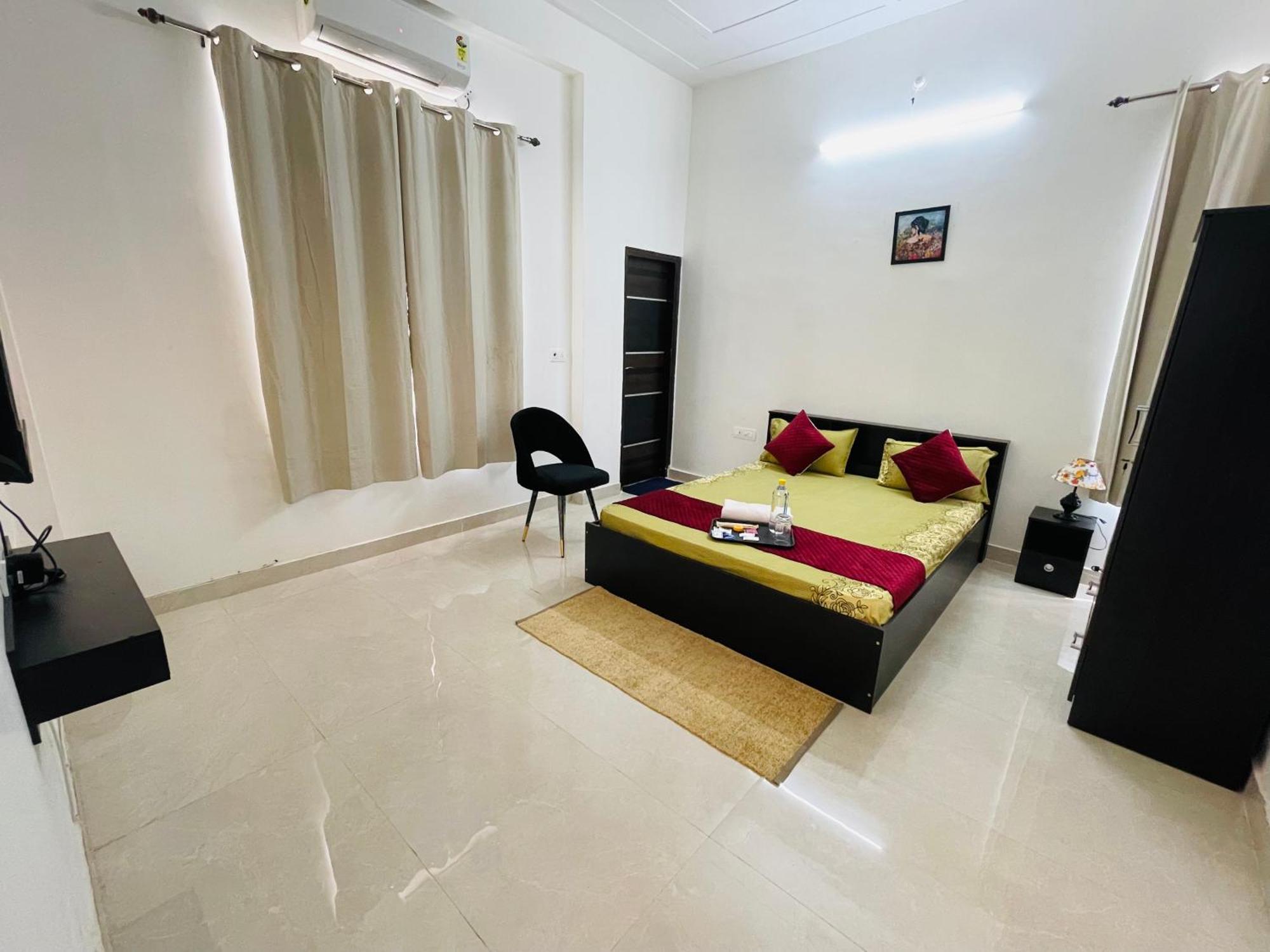 Atulyam Stays Sushant Golf City Lakhnaú Exteriér fotografie
