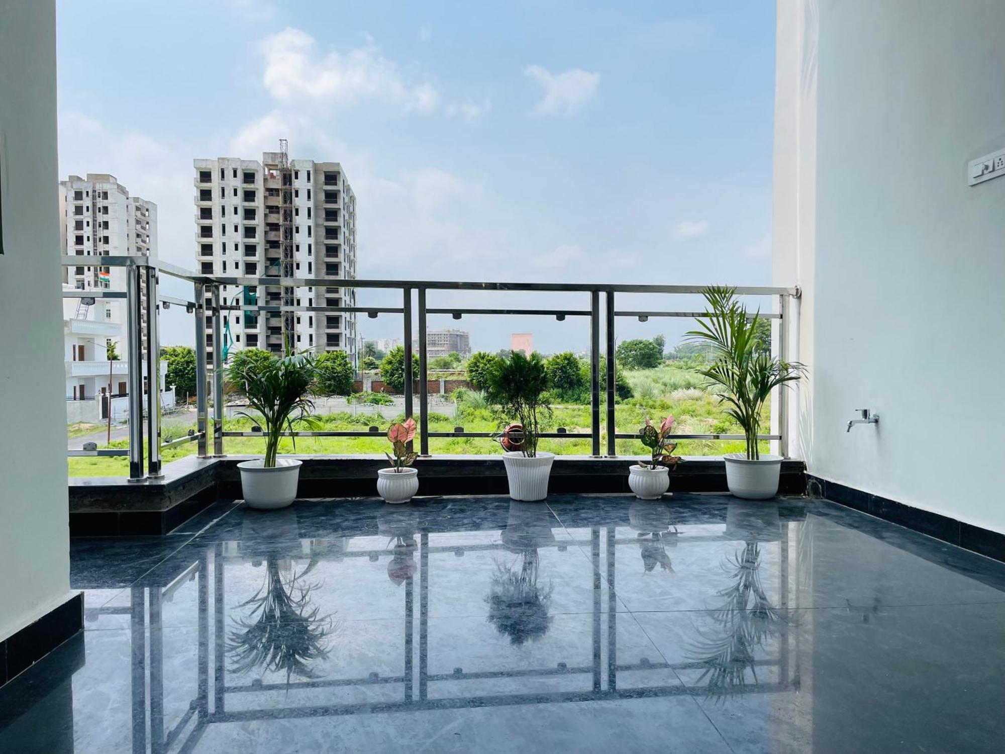 Atulyam Stays Sushant Golf City Lakhnaú Exteriér fotografie