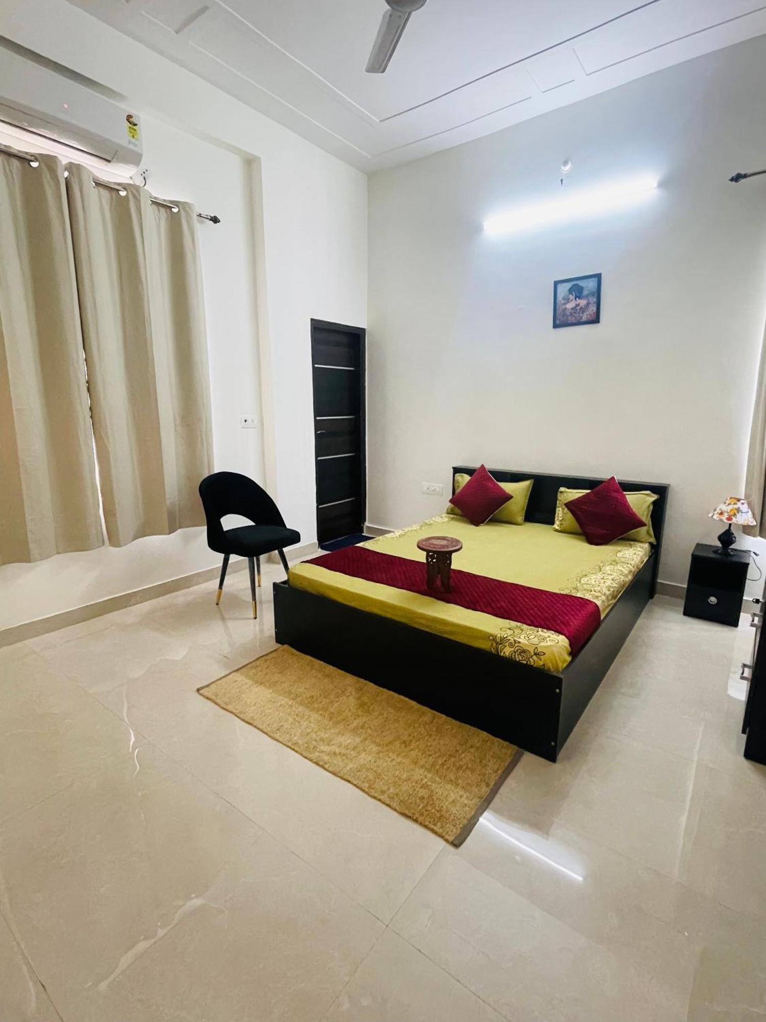 Atulyam Stays Sushant Golf City Lakhnaú Exteriér fotografie