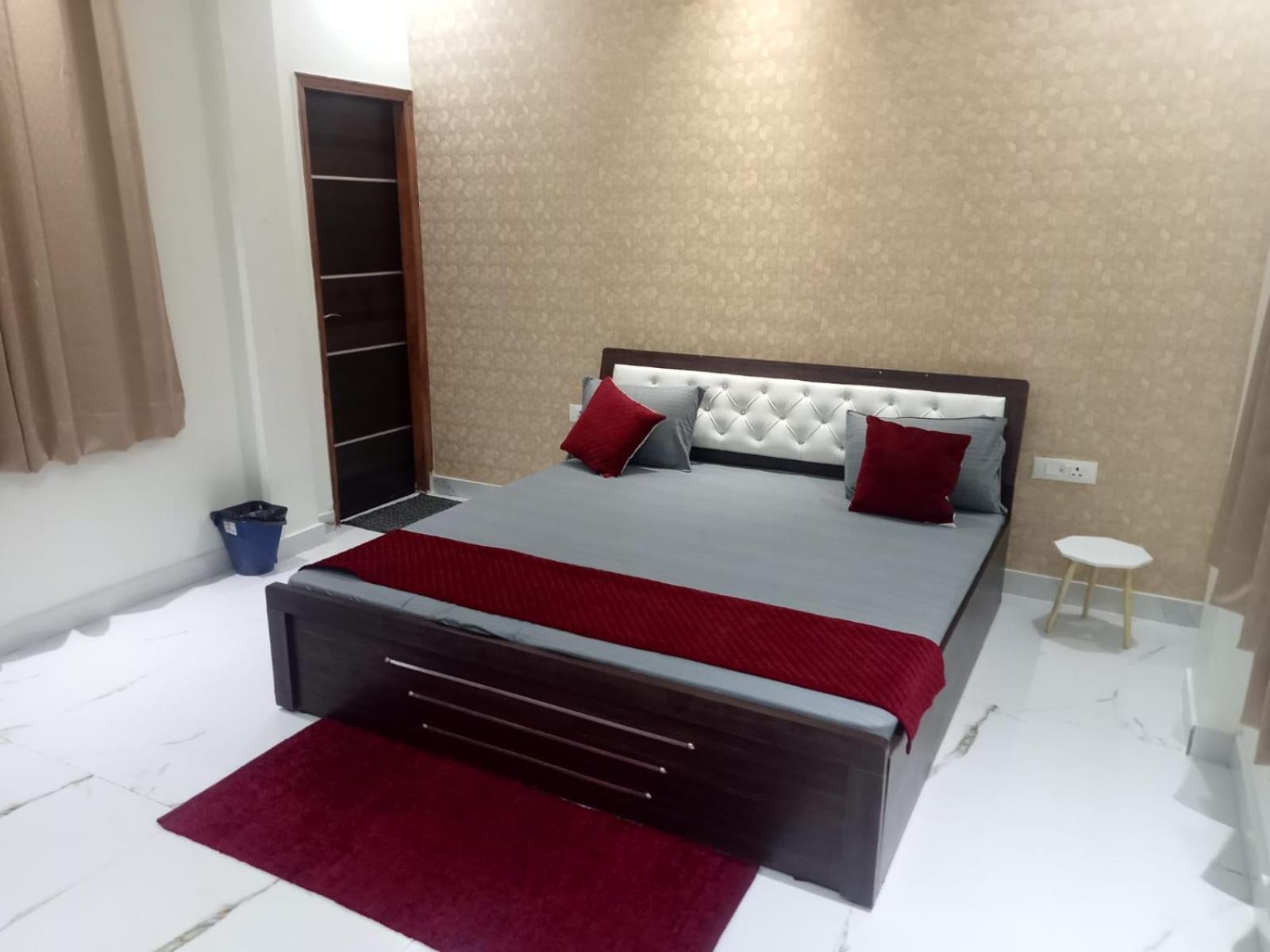 Atulyam Stays Sushant Golf City Lakhnaú Exteriér fotografie