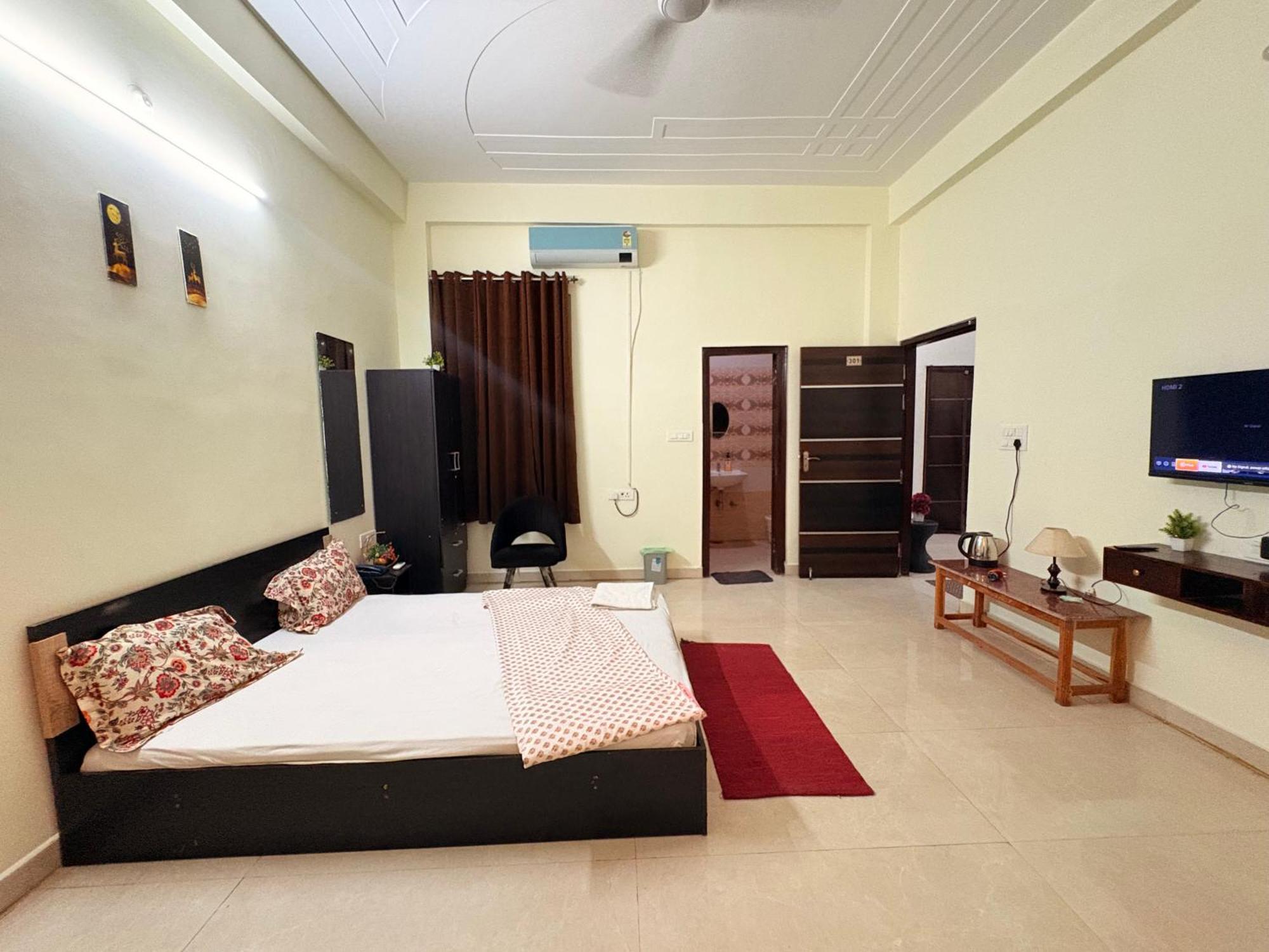 Atulyam Stays Sushant Golf City Lakhnaú Exteriér fotografie